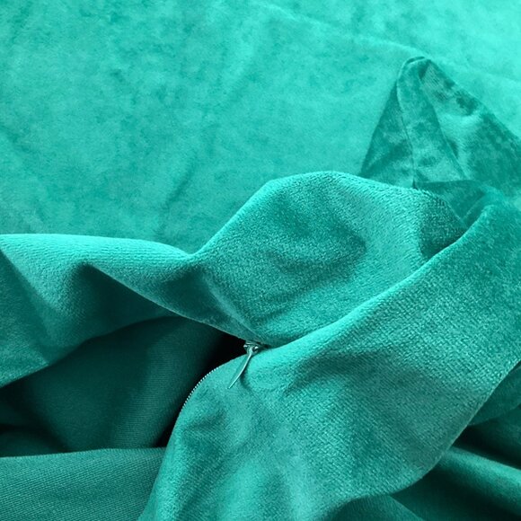 Dezene Emerald Green Velvet Throw Set Pillow Covers Large 25x25 Inch Christmas - Picture 10 of 11